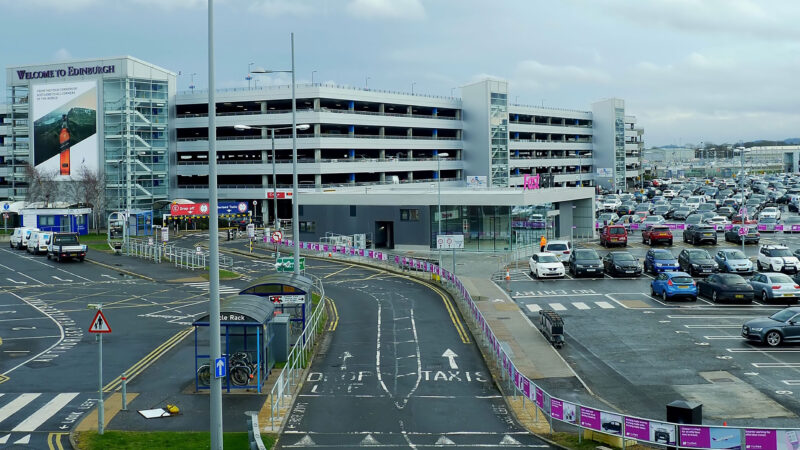 Transport lufthavnen Edinburgh til centrum